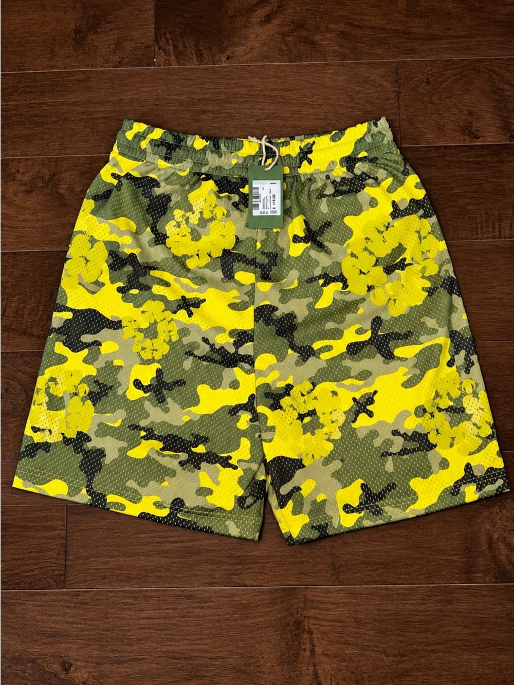 Denim Tears Wreath Camo Mesh Shorts Yellow Green Size M NWT